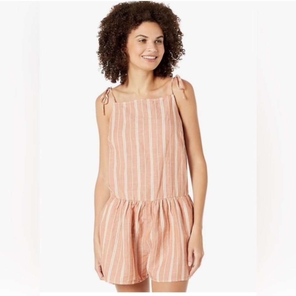 Levi's Vertical Stripe Red Coral and‎ Cream Linen Cotton Blend Romper Size Small